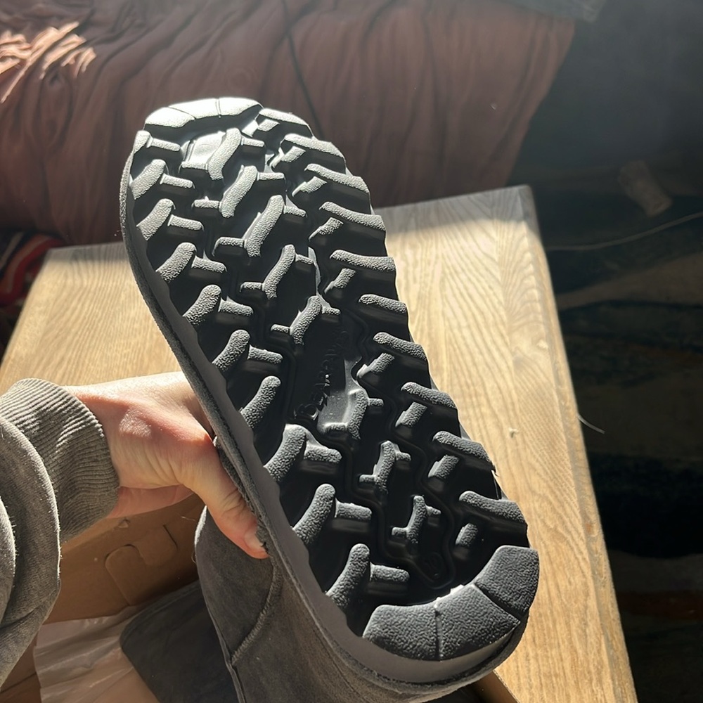Bearpaw boots size 10 - Picture 4 of 4